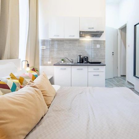 Extra Central Mini Studio - Lively Neighborhood Budapest Extérieur photo
