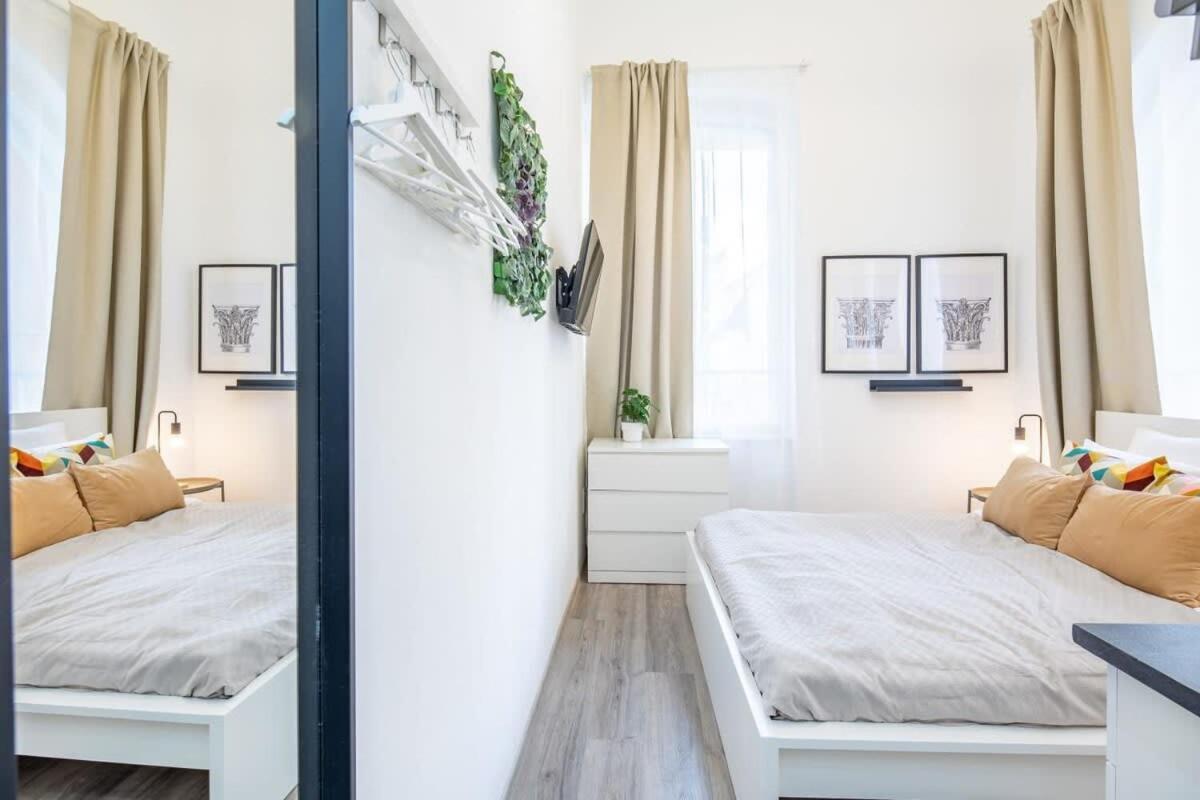 Extra Central Mini Studio - Lively Neighborhood Budapest Extérieur photo